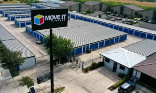 Move It Self Storage Facility at 222 N Jackson Rd in Edinburg