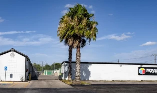 Move It Self Storage Facility at 216 N 77 Sunshine Strip in Harlingen