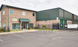 Northwest Self Storage Facility at 19800 SW Cipole Rd in Tualatin