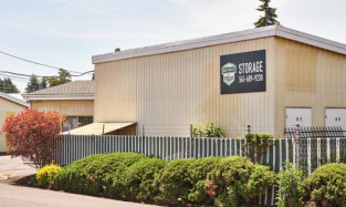 Northwest Self Storage Facility at 3150 Hawthorne Ave in Eugene